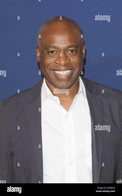 phill lewis gefängnis.